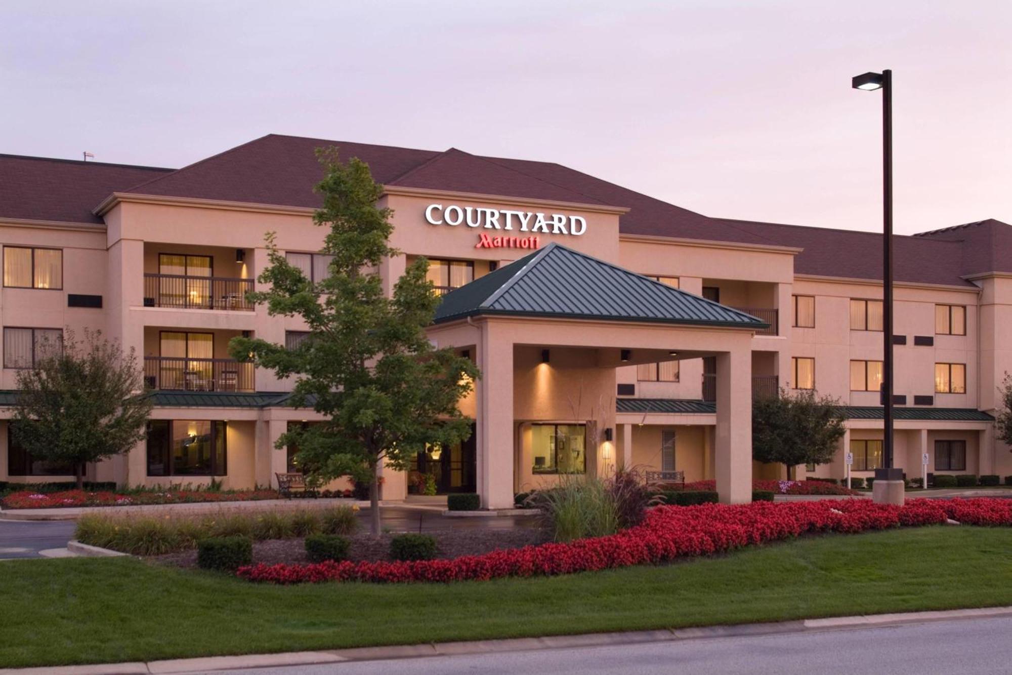 Отель Courtyard By Marriott Кокомо Экстерьер фото